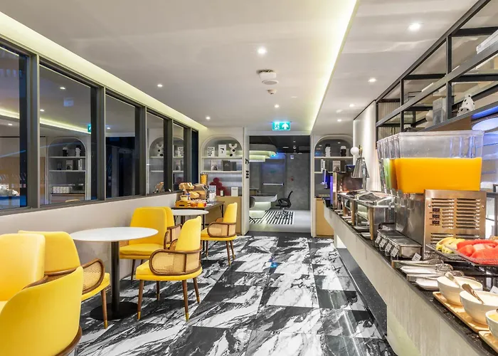 Western Ratchada Hotell