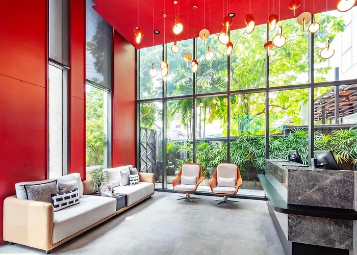 Western Ratchada 4*