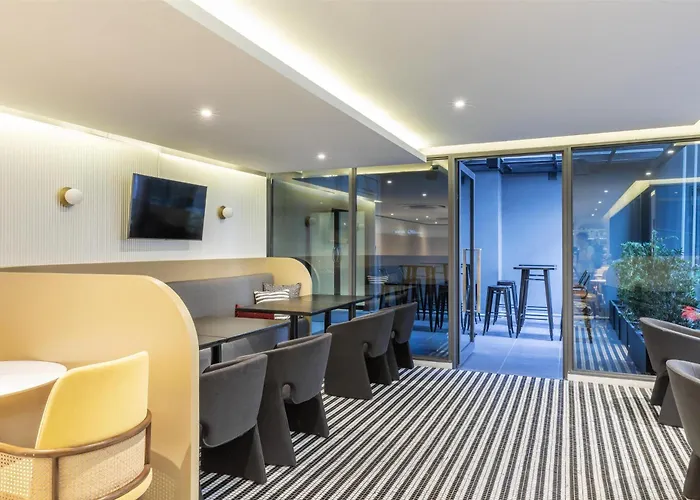 호텔 Western Ratchada 4*